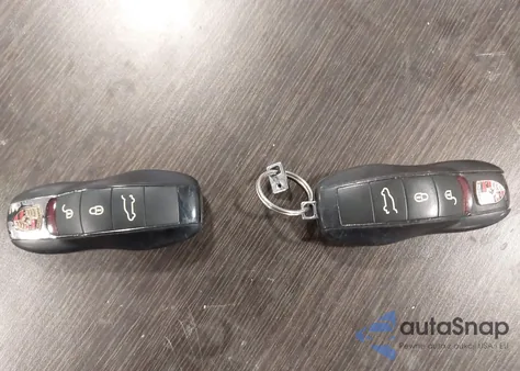 2017 Porsche Macan из США, поврежденный, VIN WP1AA2A57HLB08096